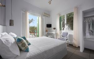 Eleni House Milos Greece