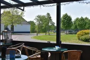 Reiderland appartementen centrum Bad Nieuweschans 50 meter supermarkt - Oude Statenzijl