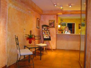 Hotels Hotel Alhambra : photos des chambres