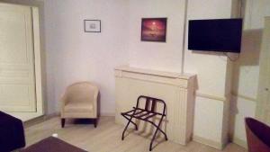 Hotels Hotel Les Beaux Arts- Limoges Hypercentre : photos des chambres