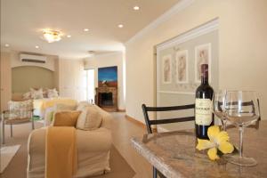Somerset West Self Catering Vacation Rental - Experience the Best of Cape Town - Wine, Golf, Sea