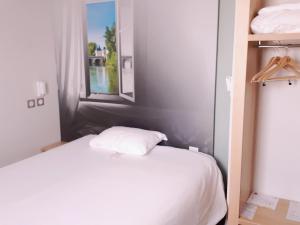 Hotels B&B HOTEL Chatellerault : photos des chambres