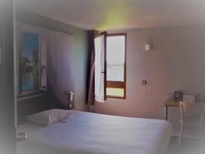Hotels B&B HOTEL Chatellerault : photos des chambres