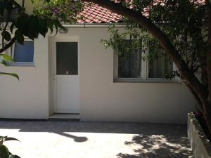 SerendipitY DubrOvniK CentrE-Free parkinG