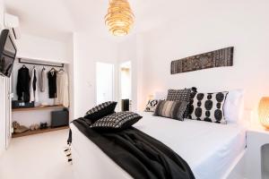 Junior Suite with Pool View room in Villa Kelly Rooms & Suites