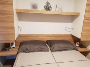 Seahorse Mobile Home, Soline Biograd