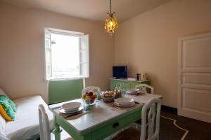 Old Genoa Rooms & Apartments