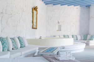 Villa Boufla Jacuzzi Myconos Greece