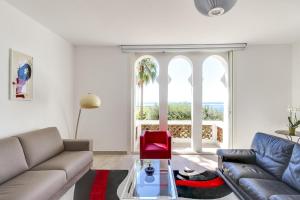 Maisons de vacances Holiday Home with beautiful Sea View : photos des chambres