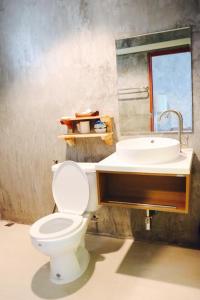 Klang Aow Seafood & Resort