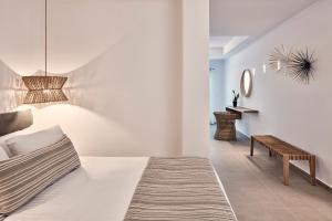 Callia Retreat Suites - Adults Only Santorini Greece