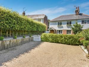 Chata Peaceful Holiday home in Ticehurst Kent with Terrace Ticehurst Velká Británie