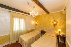 Hotel Pantalon Venice Reservations Online
