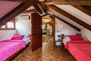 Two bedroom apartment with Balcony room in Apartments Wine House Old Town