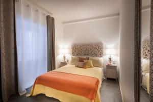 Classic Double Room with Balcony room in Palazzo Natoli Boutique Hotel