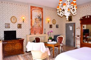 B&B / Chambres d'hotes Chateau d'Origny, Chambres d'hotes et Restaurant Gastronomique : photos des chambres