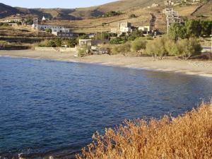 Unique studio by the sea Kea Greece