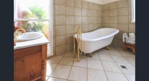 Ambrosia Holiday Home