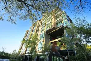 Parc Borough City Resort -SHA Extra Plus - Ban Sa Parng