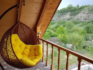 Панівецька Садиба