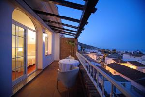 Standard Double or Twin Room with Sea View room in Hotel Casa Rosa