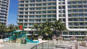 Azure Urban Resort Maui Unit