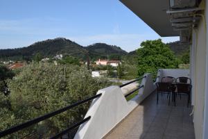 Apartment with Garden View