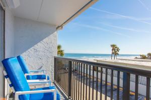 Family Suite room in Seven Seas Resort - Daytona Beach