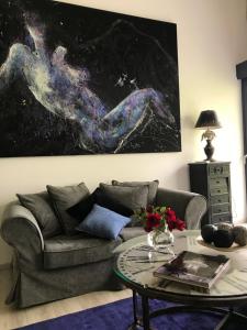 Maisons d'hotes LA MAISON D INES and UGOLIN & Spa : Suite - Vue sur Jardin