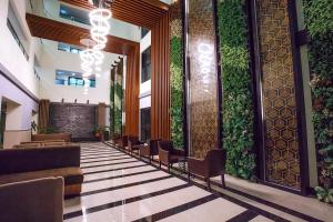 Dusit Grand Condo View Low Floor