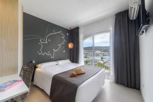 Standard Double Room room in Hotel Playasol Cala Tarida