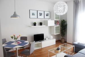 Jinetes 16, pool, historic center, free parking, quite neighborhood, CE