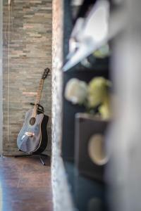 Boki Apartment Split