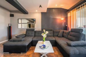 Boki Apartment Split