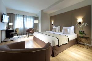 Deluxe Double Room room in Eurostars Rey Don Jaime