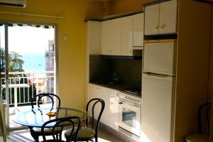 Apartamentos Astoria - Benidorm