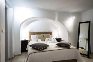 Galaxy Suites & Villas Santorini Greece