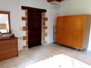 Traditional House Koukounara