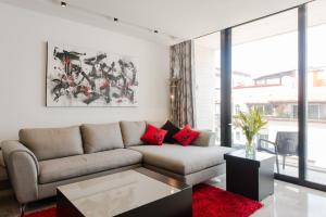 OCEANA by Stella Rentals