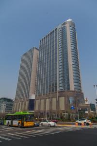 Lidu Hotel Apartment with Sea View Middle Xianggang Road Lijingyuzhu