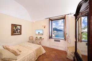 Two-Bedroom Suite with Sea View room in Villa Alba d'Oro - Historic Luxury Villa