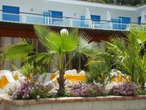 拜亚德尔索尔酒店 - 圣焦万尼亚皮罗