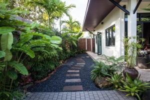 Baan Pinya Cosy One Bedroom Executive Bungalow