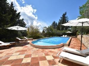 Upbeat farmhouse in Draguignan with terrace and garden with seating and barbecue