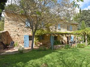 Maisons de vacances Quiet Farmhouse in Draguignan with Private Swimming Pool : photos des chambres