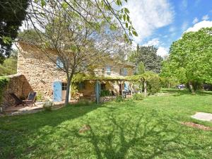 Maisons de vacances Quiet Farmhouse in Draguignan with Private Swimming Pool : photos des chambres