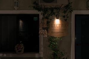 Electra Apartments & Studios