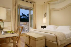 Romantic Room room in Villa Roma Imperiale