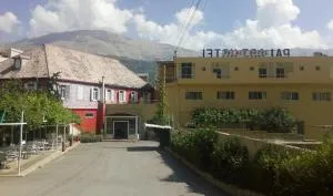 Palace Hotel - El Laqloûq