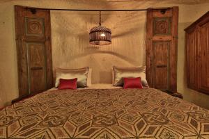 The Owl Cave Hotel
